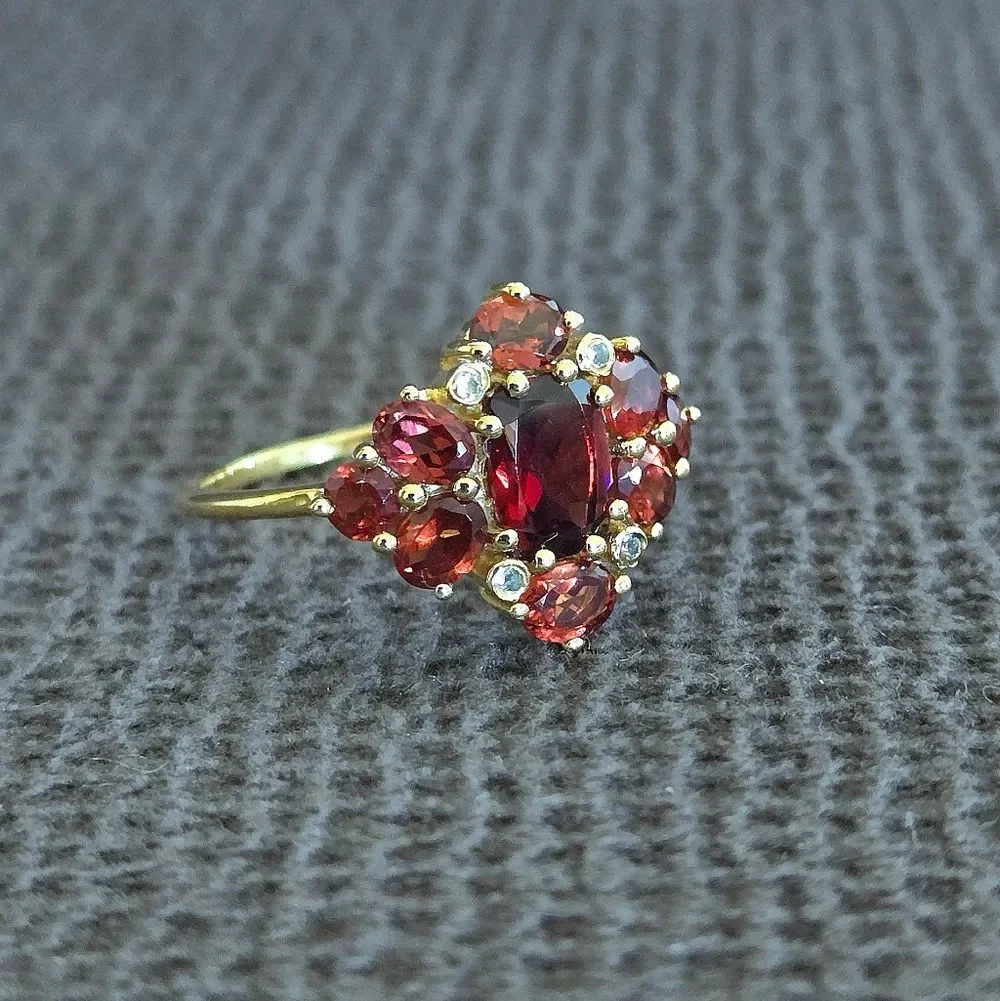 Shivam Garnet Cluster with White Topaz Ring💍 - NWT